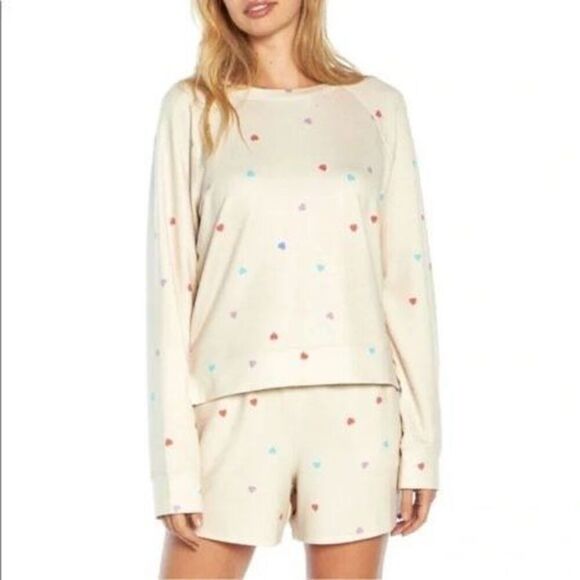 WILDFOX Sweatshirt Short Lounge Set Pajamas Super Soft Ivory/Cream/Oatmeal Heart - Picture 1 of 5